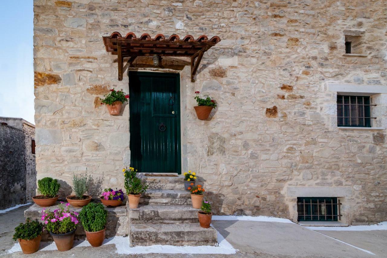 Aristidis'S Plouti Moires Guest House Exterior photo