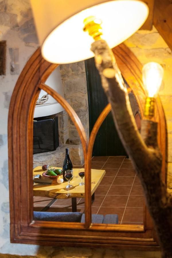 Aristidis'S Plouti Moires Guest House Exterior photo